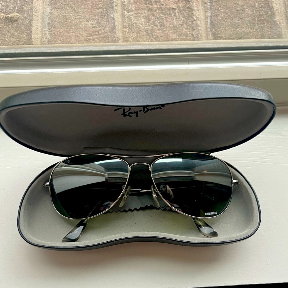 Women’s size 55 Ray Ban Aviator Sunglasses